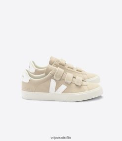 R2D2F2114Veja RECIFE CHROMEFREE LEATHER ALMOND WHITE